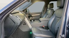 Land Rover Discovery 3.0 D300 Dynamic SE 5dr Auto Diesel Station Wagon